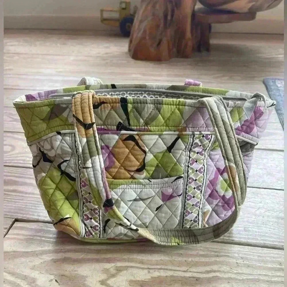 Vera Bradley small tote - would be a great work bag - Picture 1 of 5
